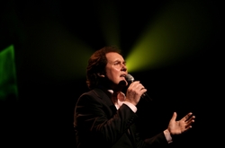 Red Hurley Live image